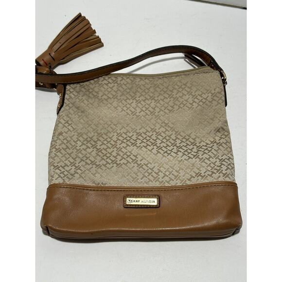 Tommy Hilfiger Crossbody Brown Logo Print Canvas Leather Frin Charm Shoulder Bag - Picture 2 of 8
